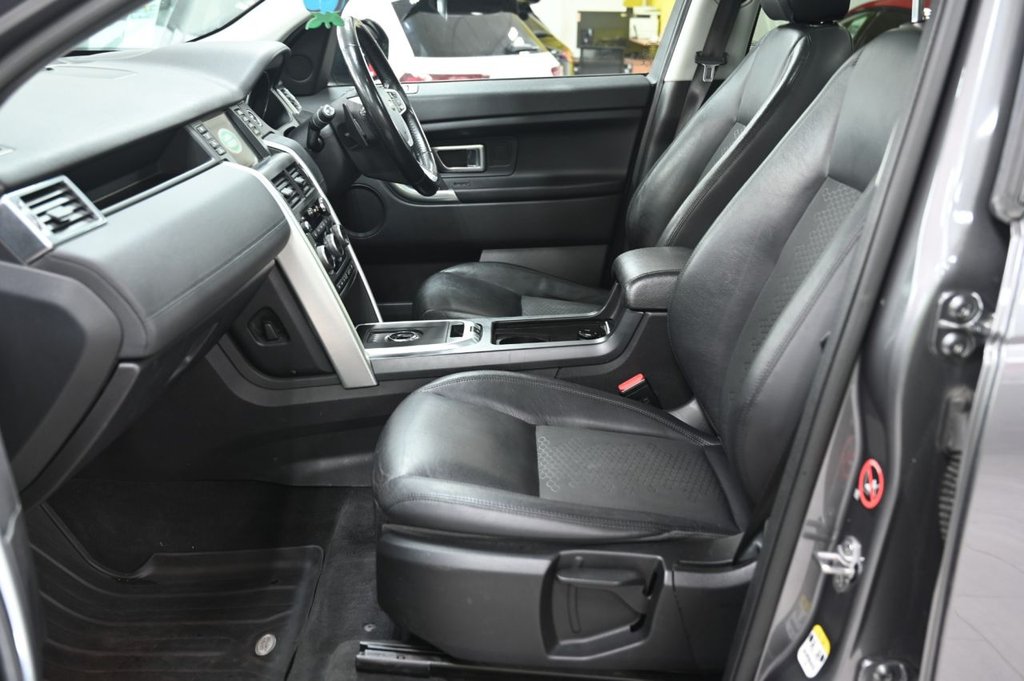 Used Land Rover Discovery Sport 2017 for sale - 76535433: Photo 17
