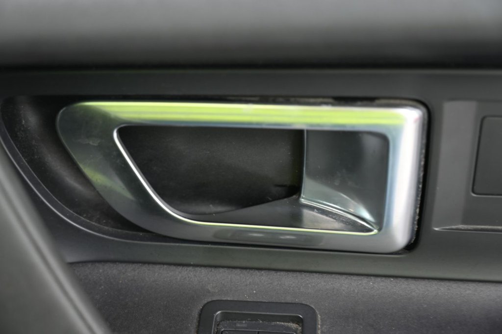 Used Land Rover Discovery Sport 2017 for sale - 76535433: Photo 32