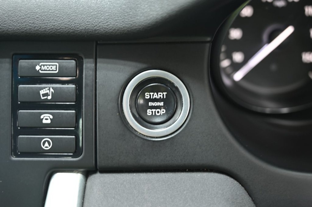 Used Land Rover Discovery Sport 2017 for sale - 76535433: Photo 33