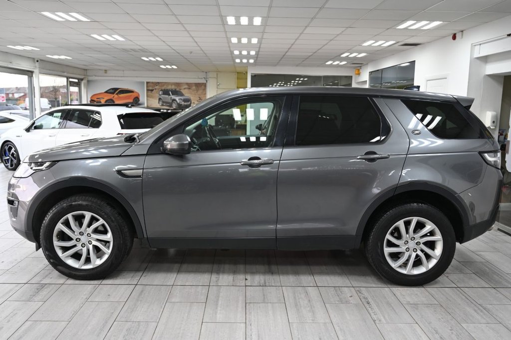 Used Land Rover Discovery Sport 2017 for sale - 76535433: Photo 5