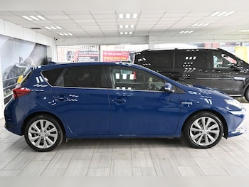 Used Toyota Auris 2018 for sale - 77879631: Photo