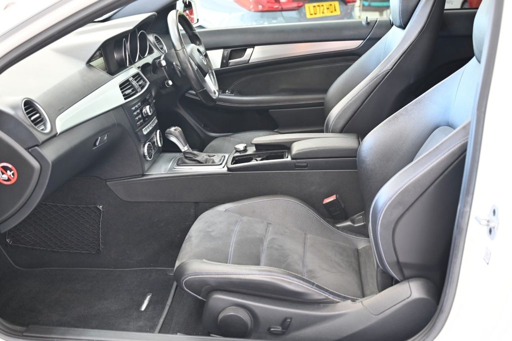 Used Mercedes-Benz C-Class 2015 for sale - 76047947: Photo 16