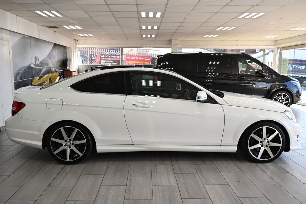 Used Mercedes-Benz C-Class 2015 for sale - 76047947: Photo 3