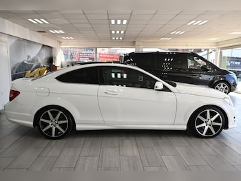Used Mercedes-Benz C-Class 2015 for sale - 76047947: Photo