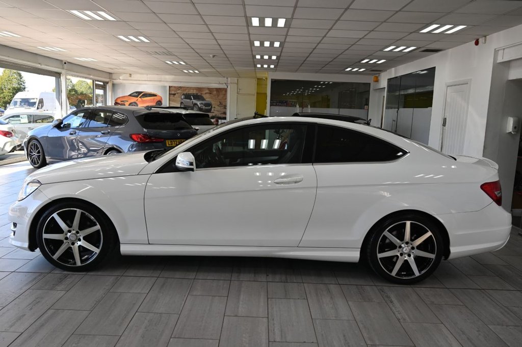 Used Mercedes-Benz C-Class 2015 for sale - 76047947: Photo 4