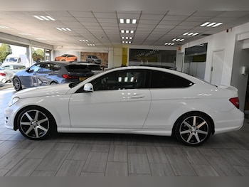 Used Mercedes-Benz C-Class 2015 for sale - 76047947: Photo