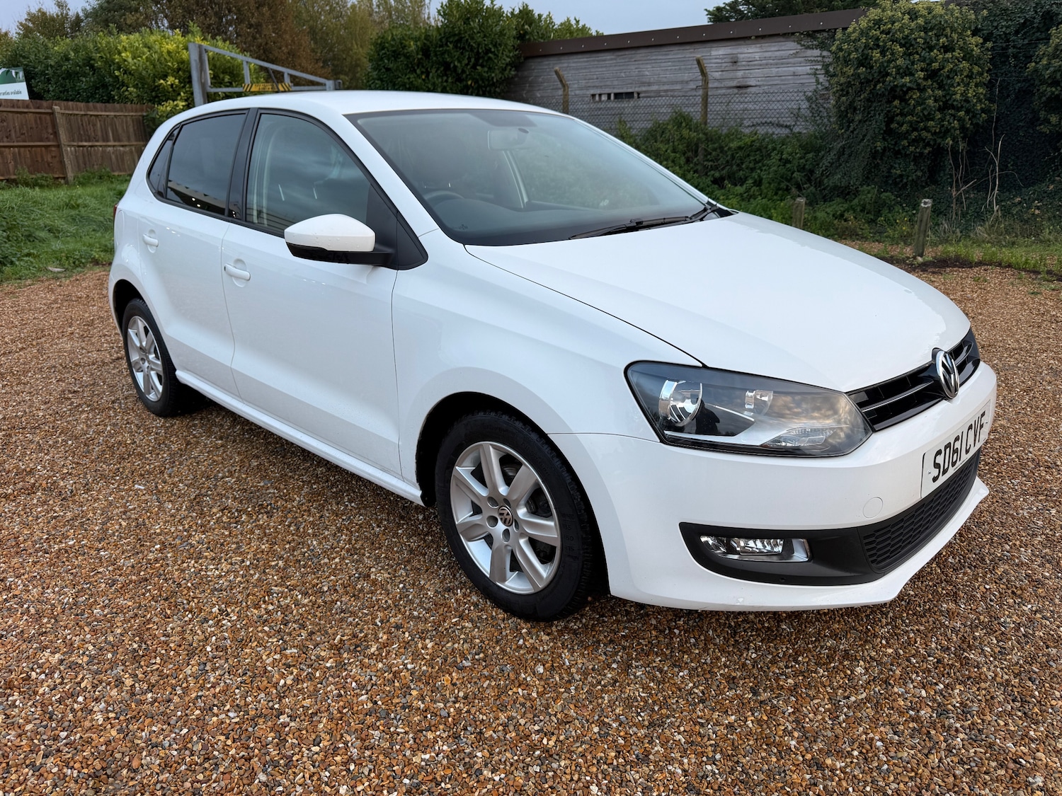 Used Volkswagen Polo 2011 for sale - 76339315: Photo 1
