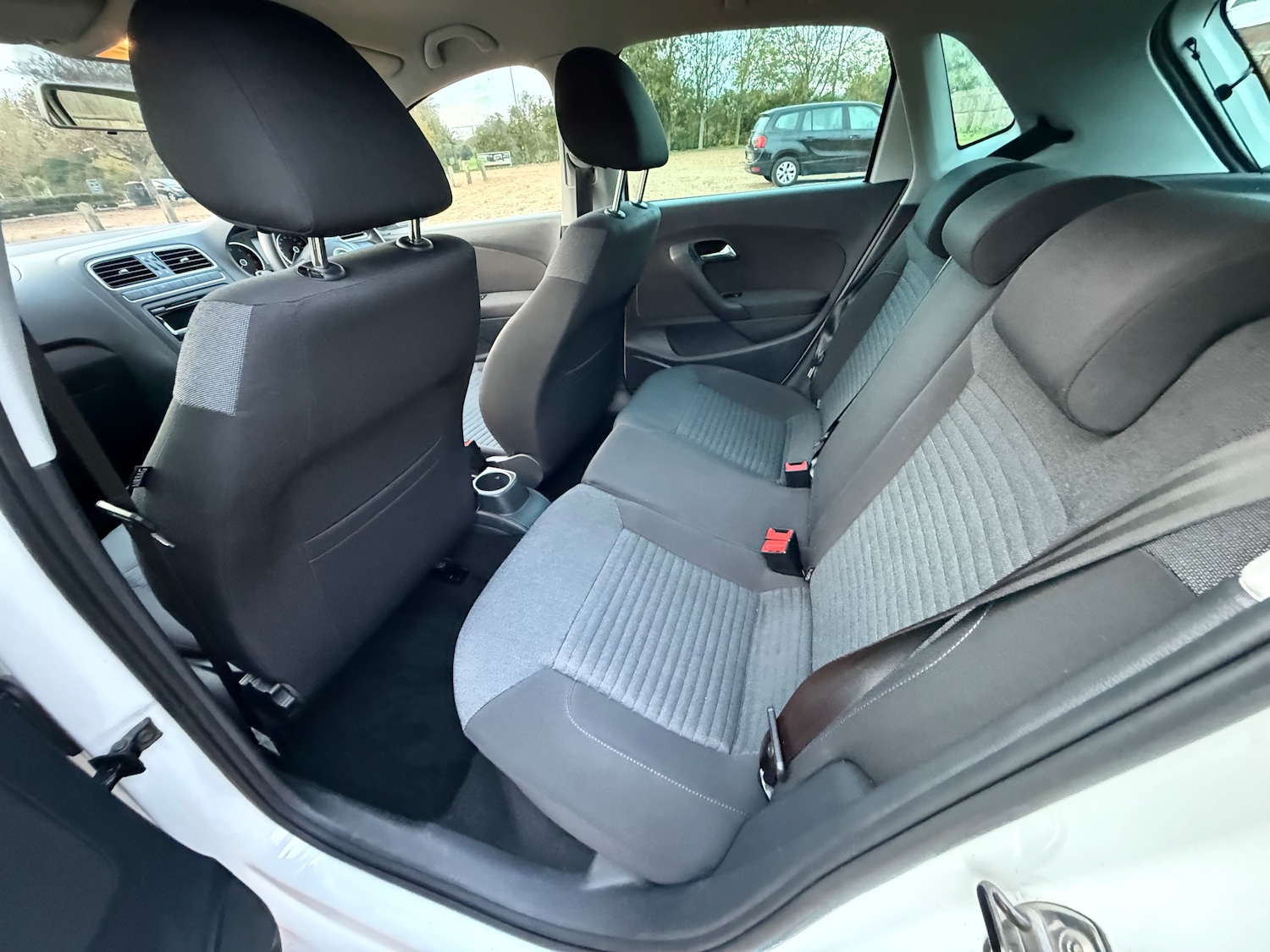 Used Volkswagen Polo 2011 for sale - 76339315: Photo 11