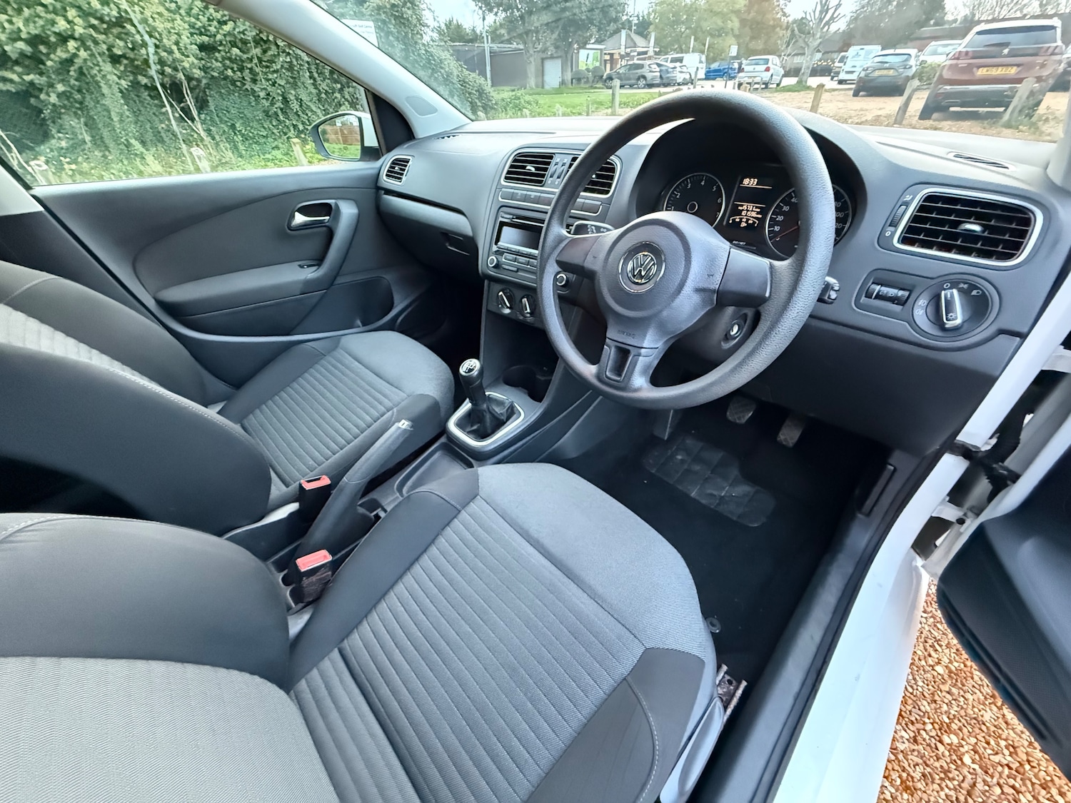 Used Volkswagen Polo 2011 for sale - 76339315: Photo 13