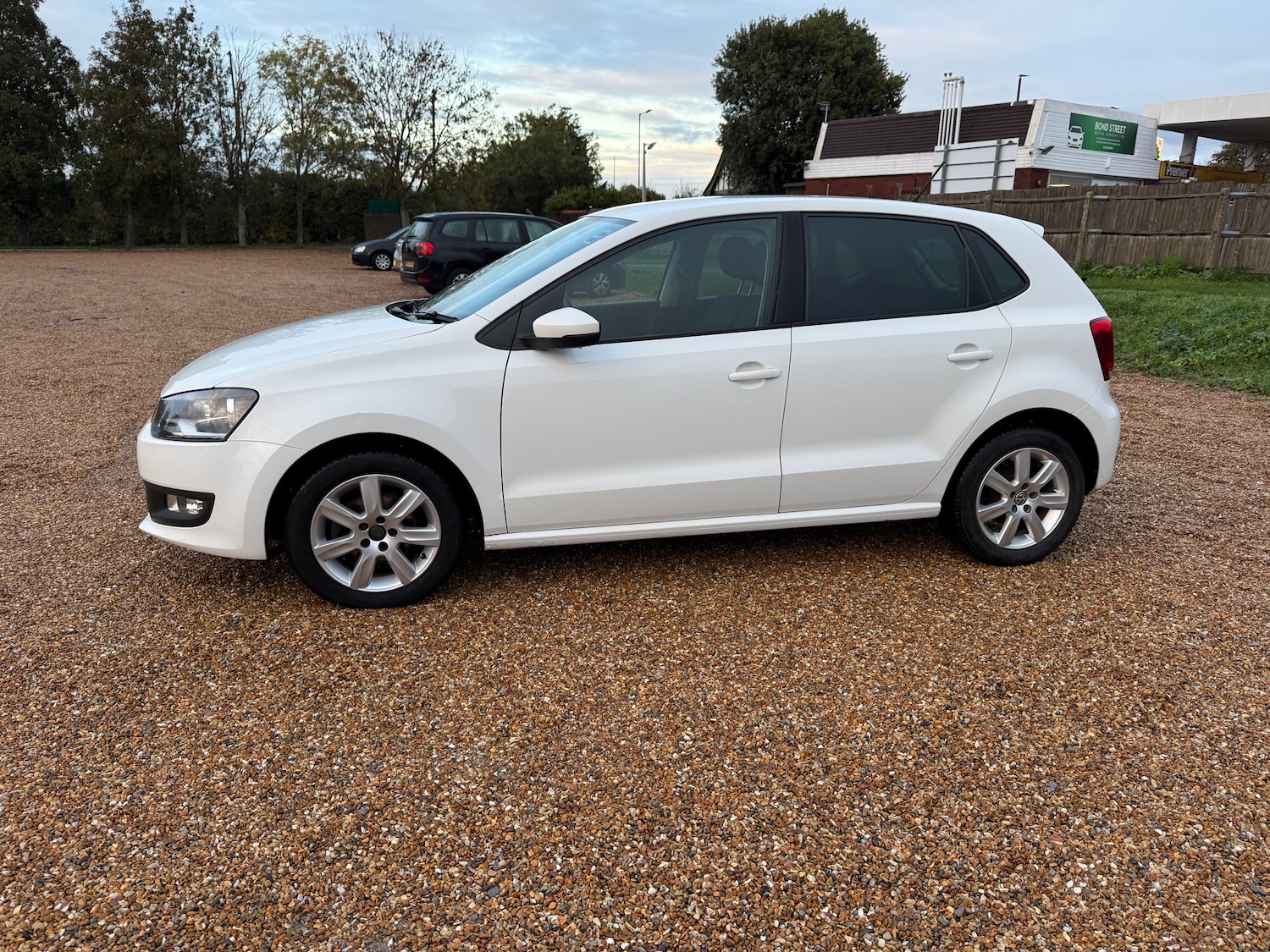 Used Volkswagen Polo 2011 for sale - 76339315: Photo 4