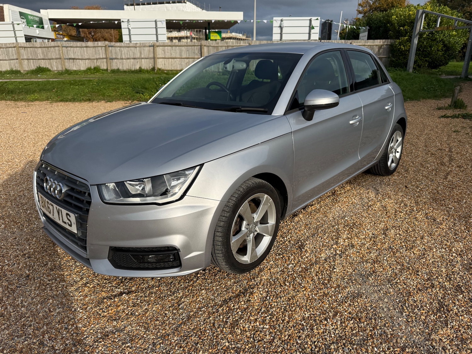 Used Audi A1 2017 for sale - 76281122: Photo 2
