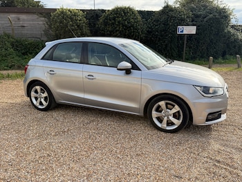 Used Audi A1 2017 for sale - 76281122: Photo