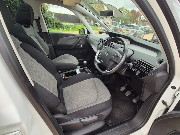 Used Citroen C4 Grand Picasso 2016 for sale - 76316052: Photo 16