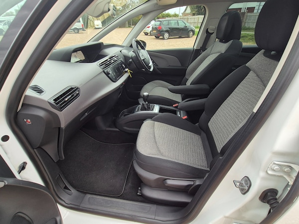 Used Citroen C4 Grand Picasso 2016 for sale - 76316052: Photo 17