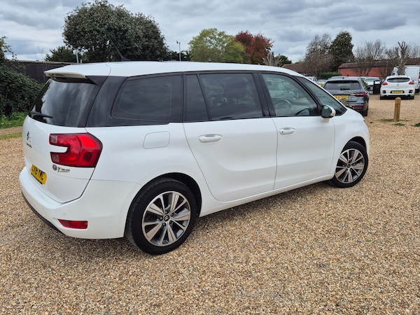 Used Citroen C4 Grand Picasso 2016 for sale - 76316052: Photo 4