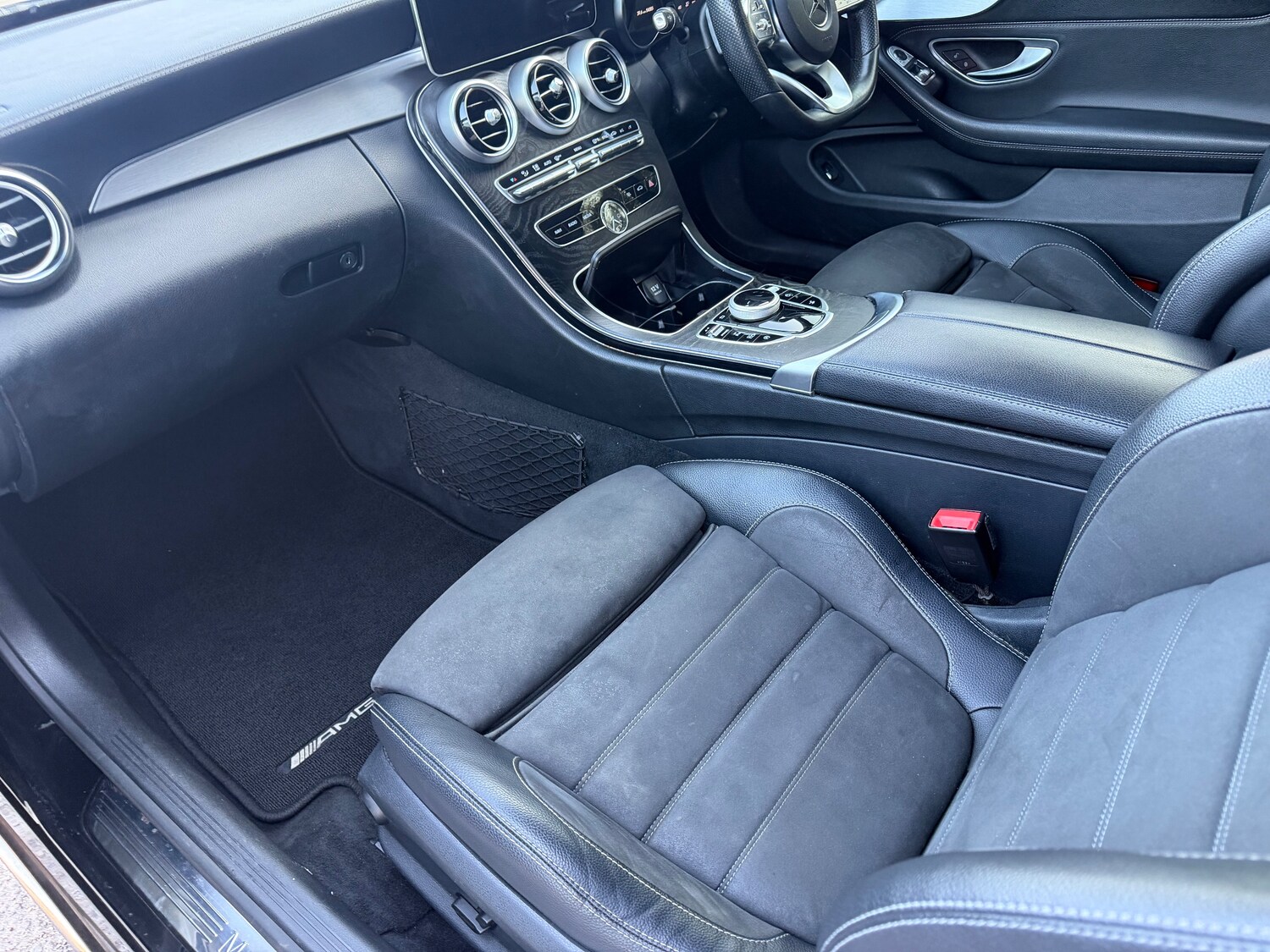 Used Mercedes-Benz C Class 2019 for sale - 77755920: Photo 11