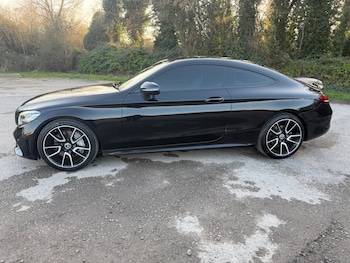 Used Mercedes-Benz C Class 2019 for sale - 77755920: Photo