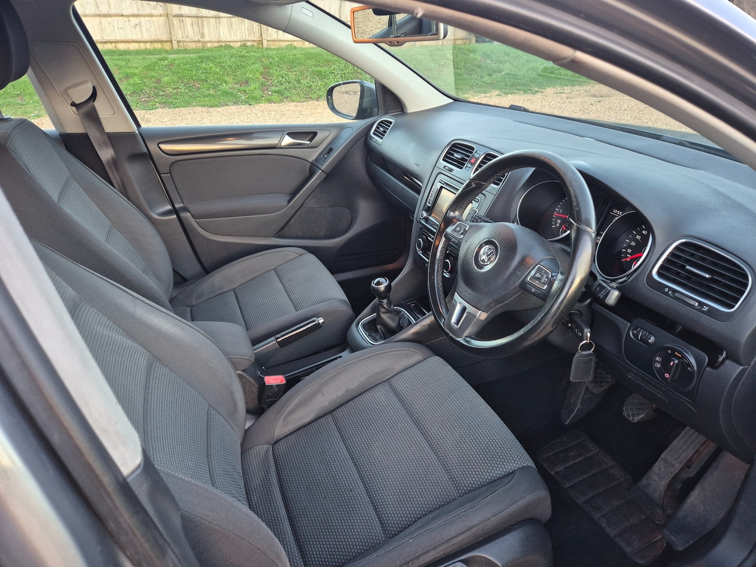 Used Volkswagen Golf 2011 for sale - 77849145: Photo 9