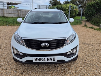 2014 (64) - 1.6 GDi 1 SUV 5dr Petrol Manual 2WD Euro 5 (133 bhp)
