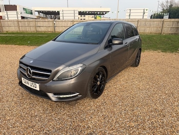 Used Mercedes-Benz B Class 2014 for sale - 77771432: Photo