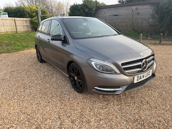 Used Mercedes-Benz B Class 2014 for sale - 77771432: Photo