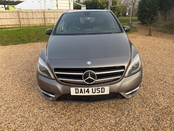 Used Mercedes-Benz B Class 2014 for sale - 77771432: Photo