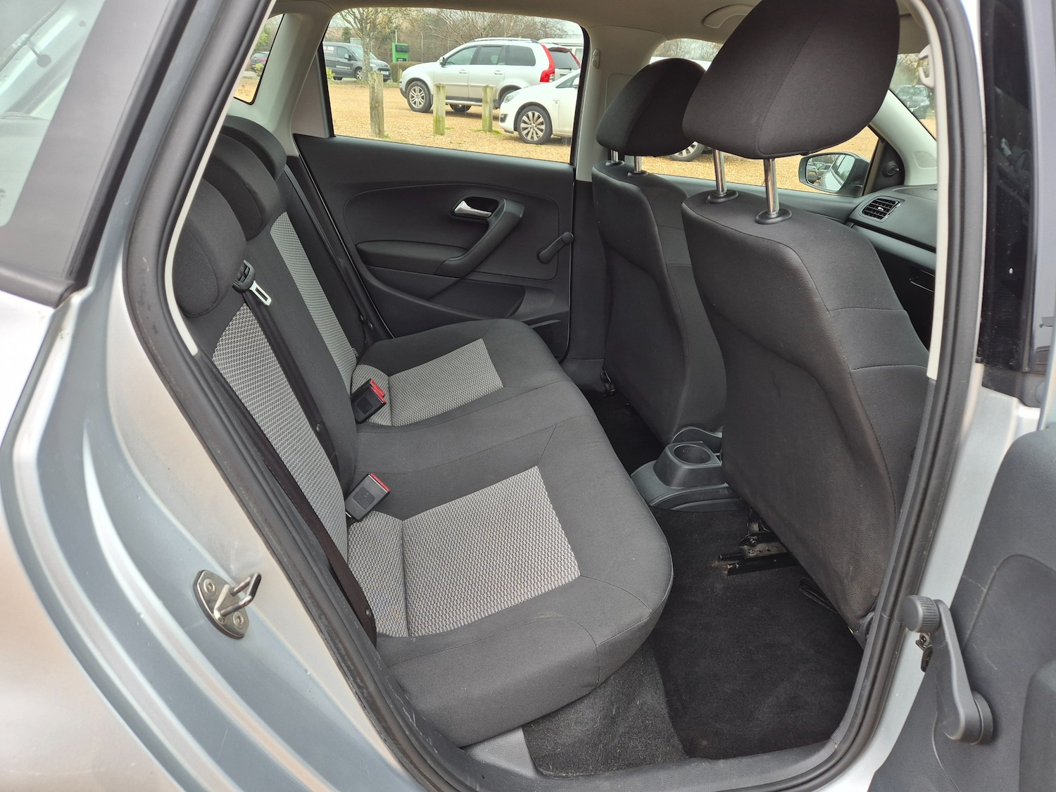 Used Volkswagen Polo 2010 for sale - 77327284: Photo 12