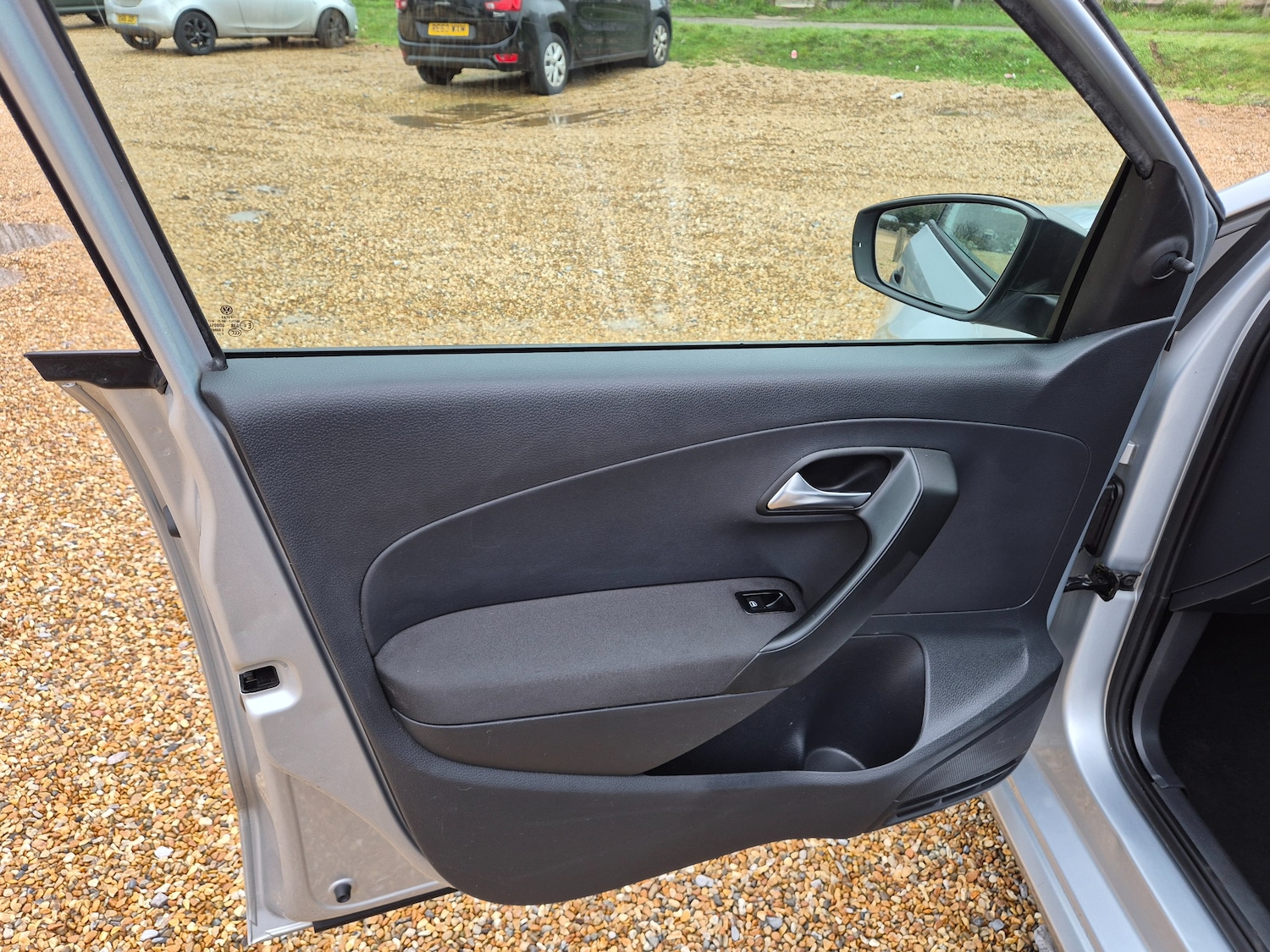 Used Volkswagen Polo 2010 for sale - 77327284: Photo 14