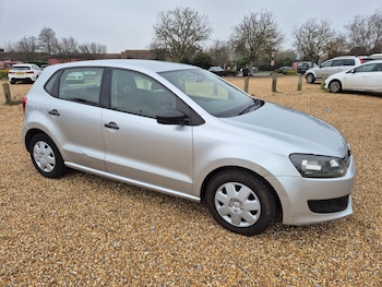 Used Volkswagen Polo 2010 for sale - 77327284: Photo