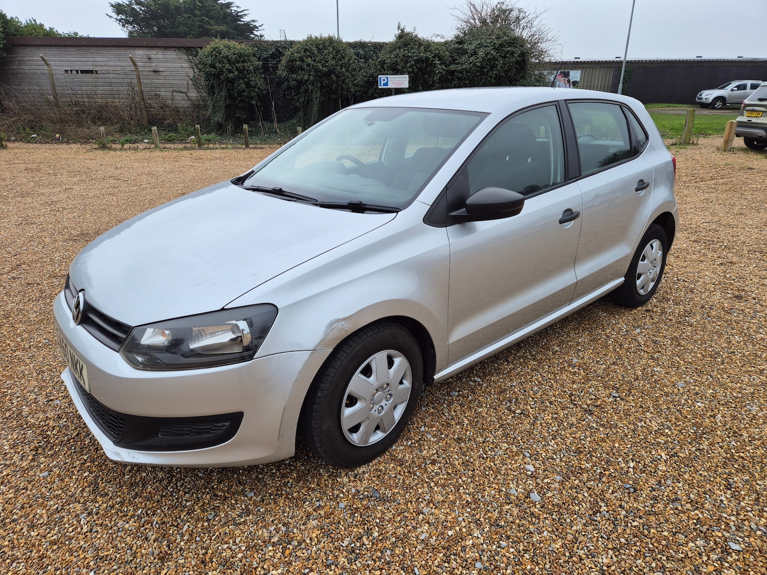 Used Volkswagen Polo 2010 for sale - 77327284: Photo 3
