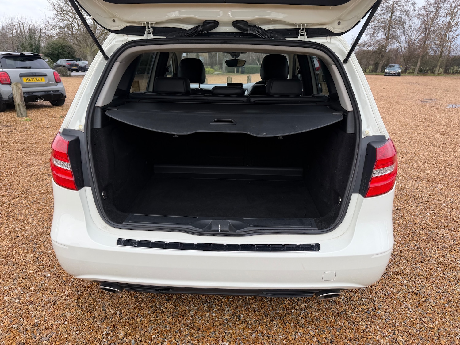 Used Mercedes-Benz B Class 2014 for sale - 77152702: Photo 9