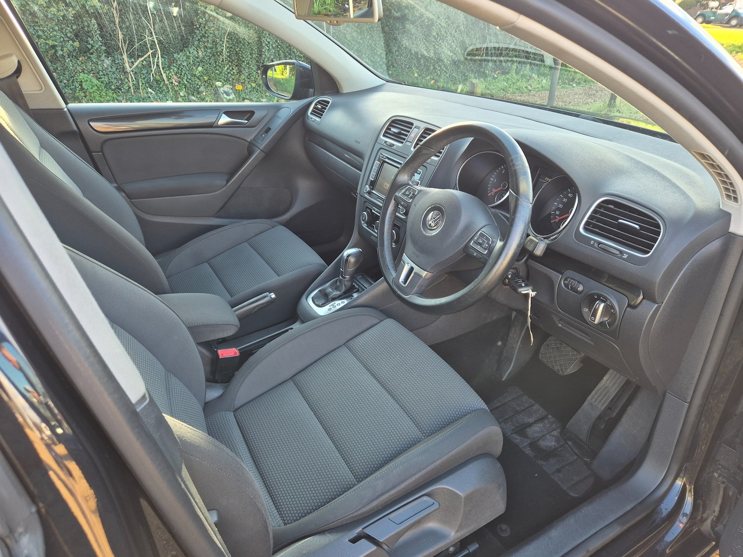 Used Volkswagen Golf 2012 for sale - 76915183: Photo 10