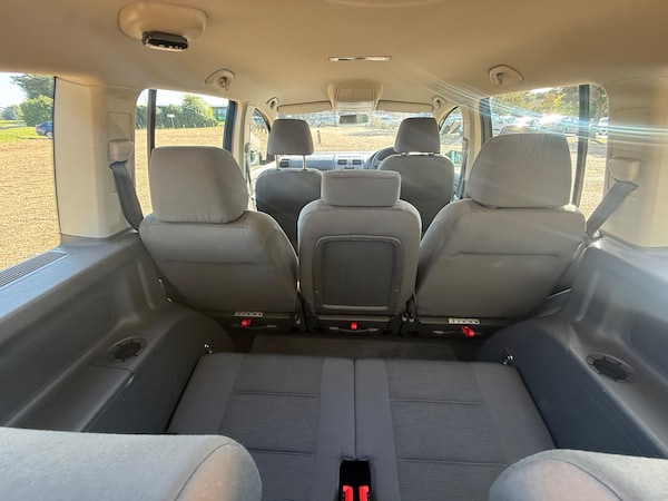 Used Volkswagen Touran 2009 for sale - 76274512: Photo 12