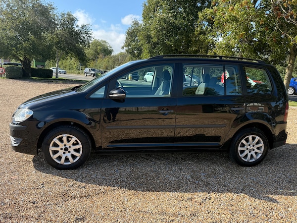 Used Volkswagen Touran 2009 for sale - 76274512: Photo 4
