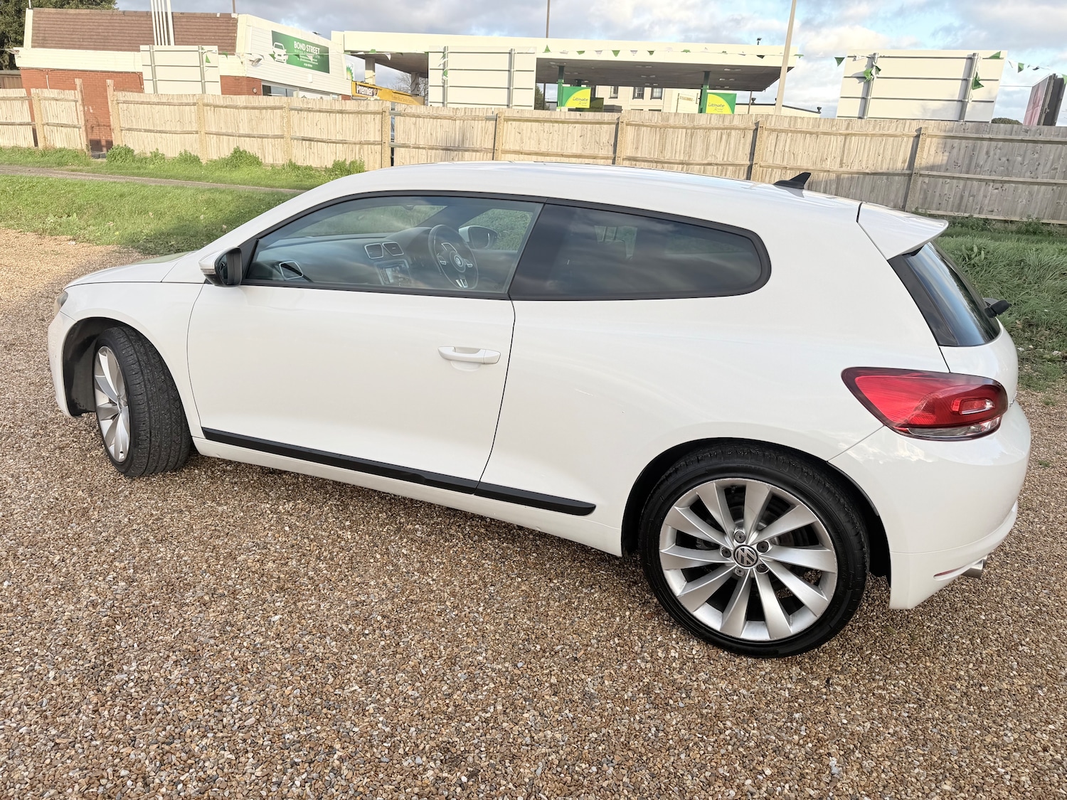 Used Volkswagen Scirocco 2012 for sale - 77096081: Photo 5