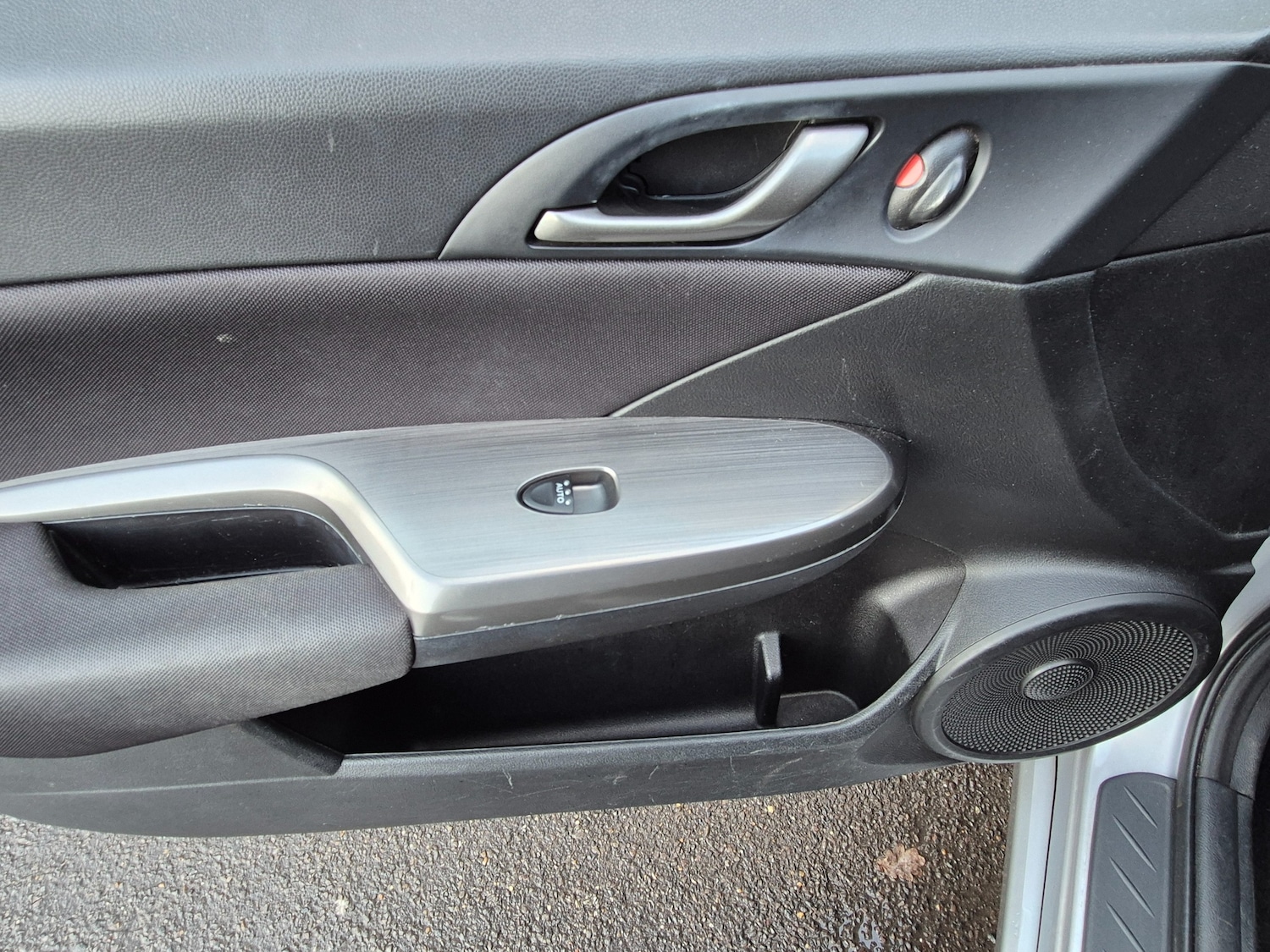 Used Honda Civic 2010 for sale - 76670486: Photo 15