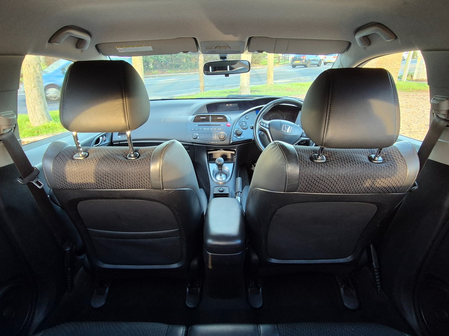 Used Honda Civic 2010 for sale - 76670486: Photo 9