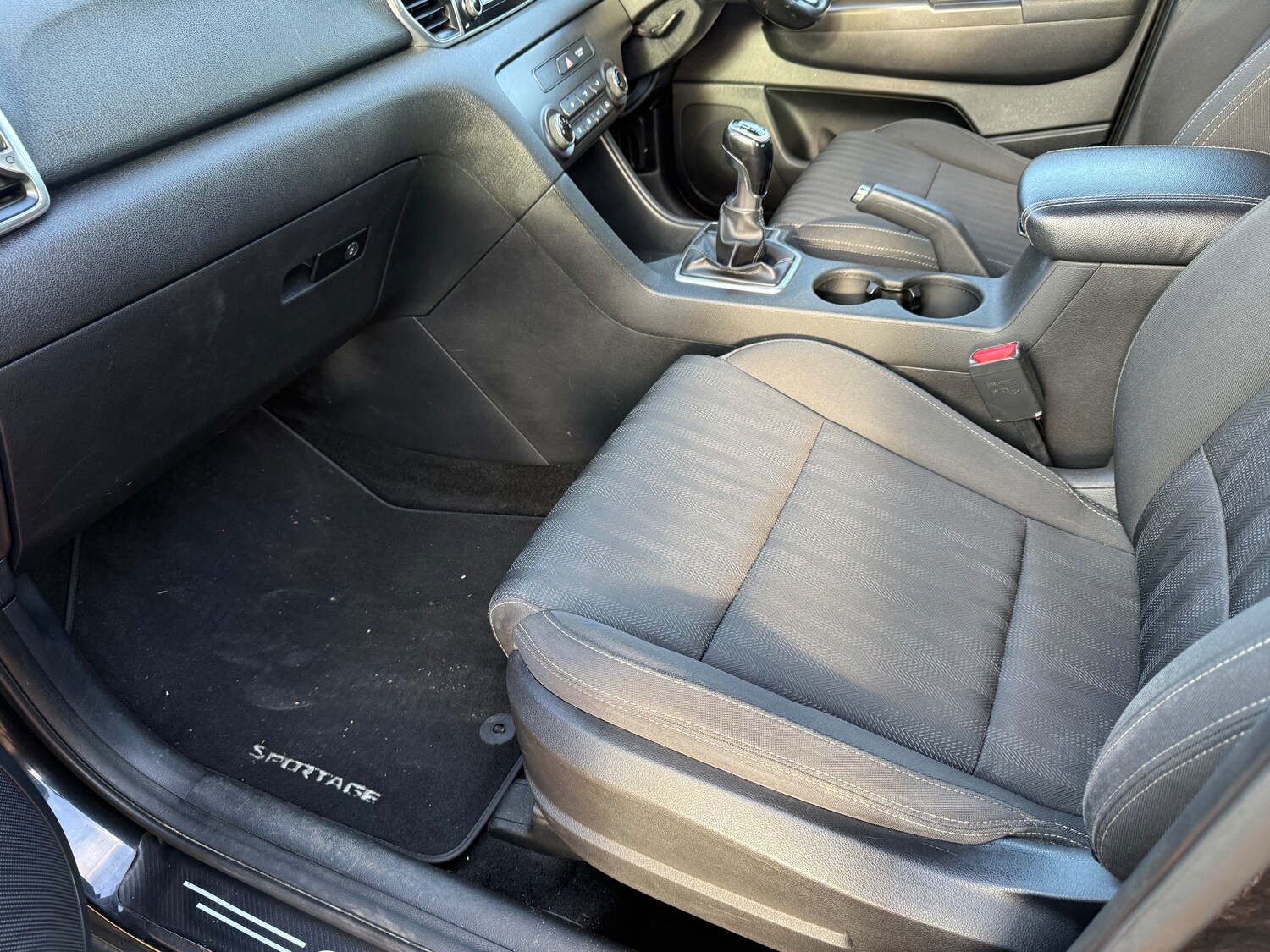 Used Kia Sportage 2016 for sale - 76339310: Photo 13