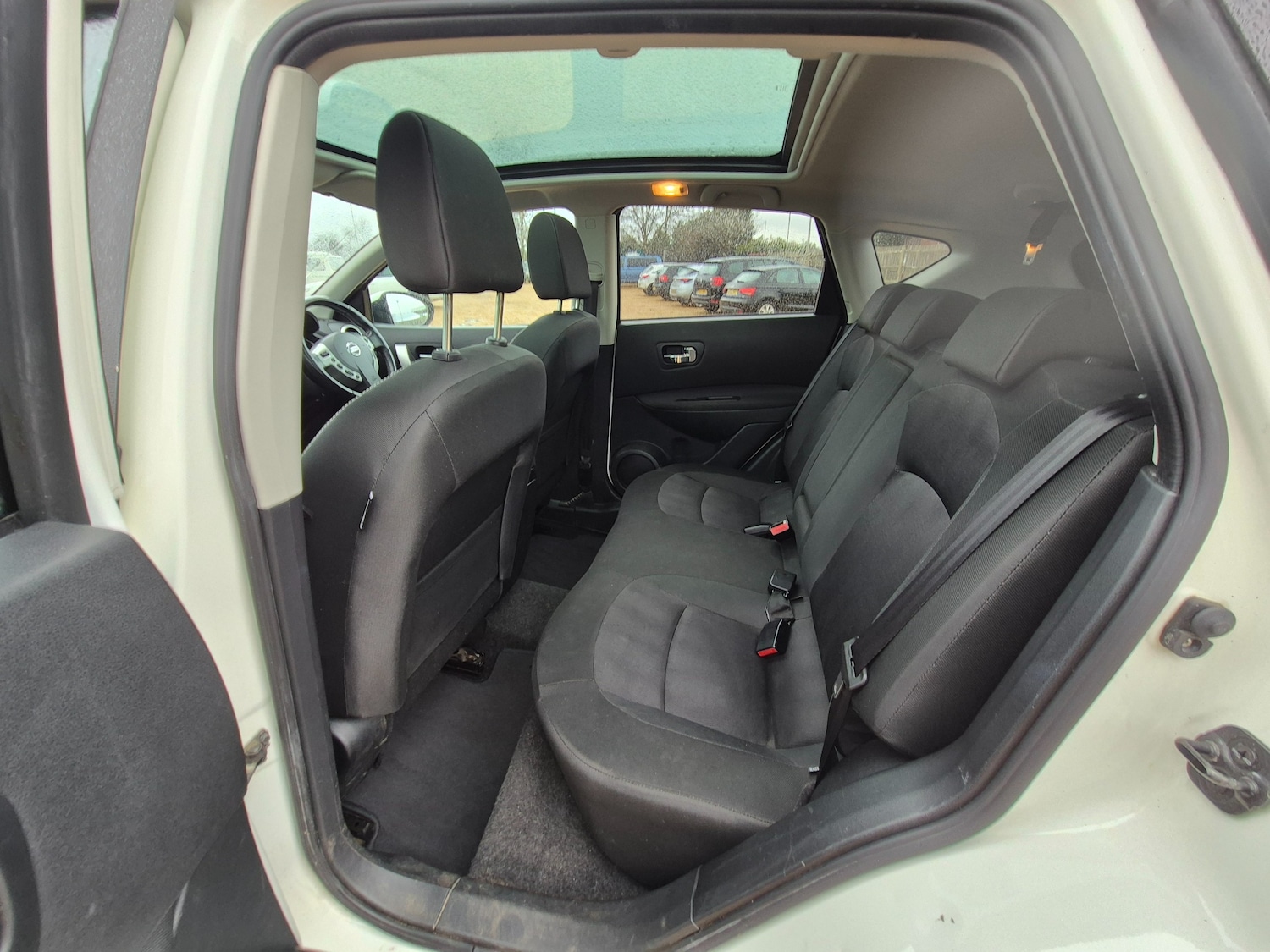 Used Nissan Qashqai 2012 for sale - 77287370: Photo 12