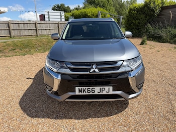 Used Mitsubishi Outlander 2016 for sale - 78729443: Photo