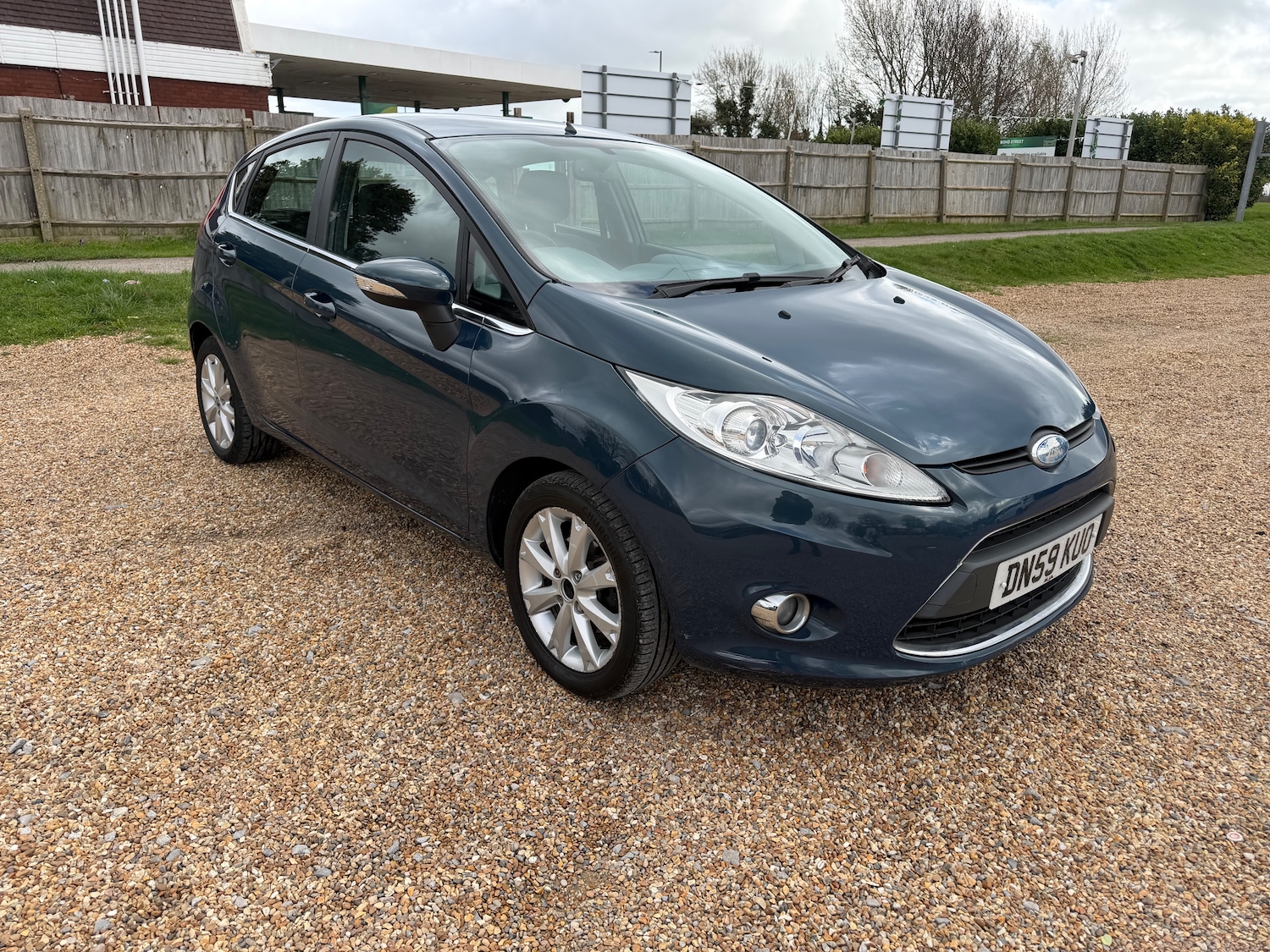 Used Ford Fiesta 2009 for sale - 77974064: Photo 2