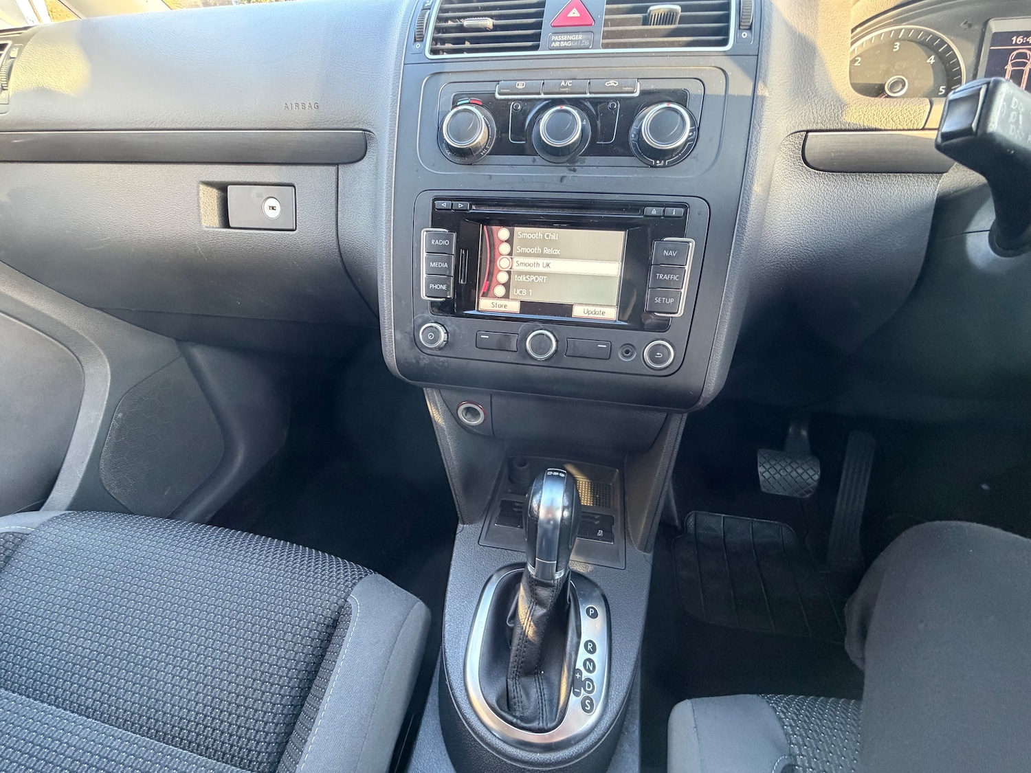 Used Volkswagen Touran 2012 for sale - 77779429: Photo 18