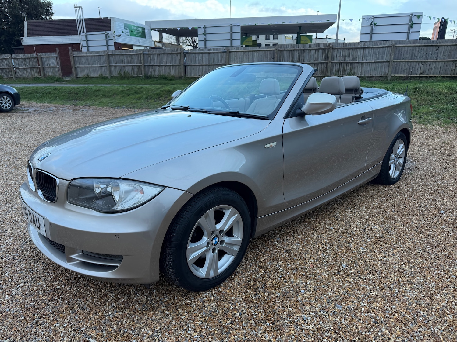 Used BMW 1 Series 2010 for sale - 77307725: Photo 2