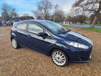 Used Ford Fiesta 2014 for sale - 77236212: Photo