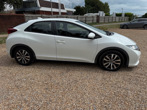 Used Honda Civic 2014 for sale - 75835563: Photo 4