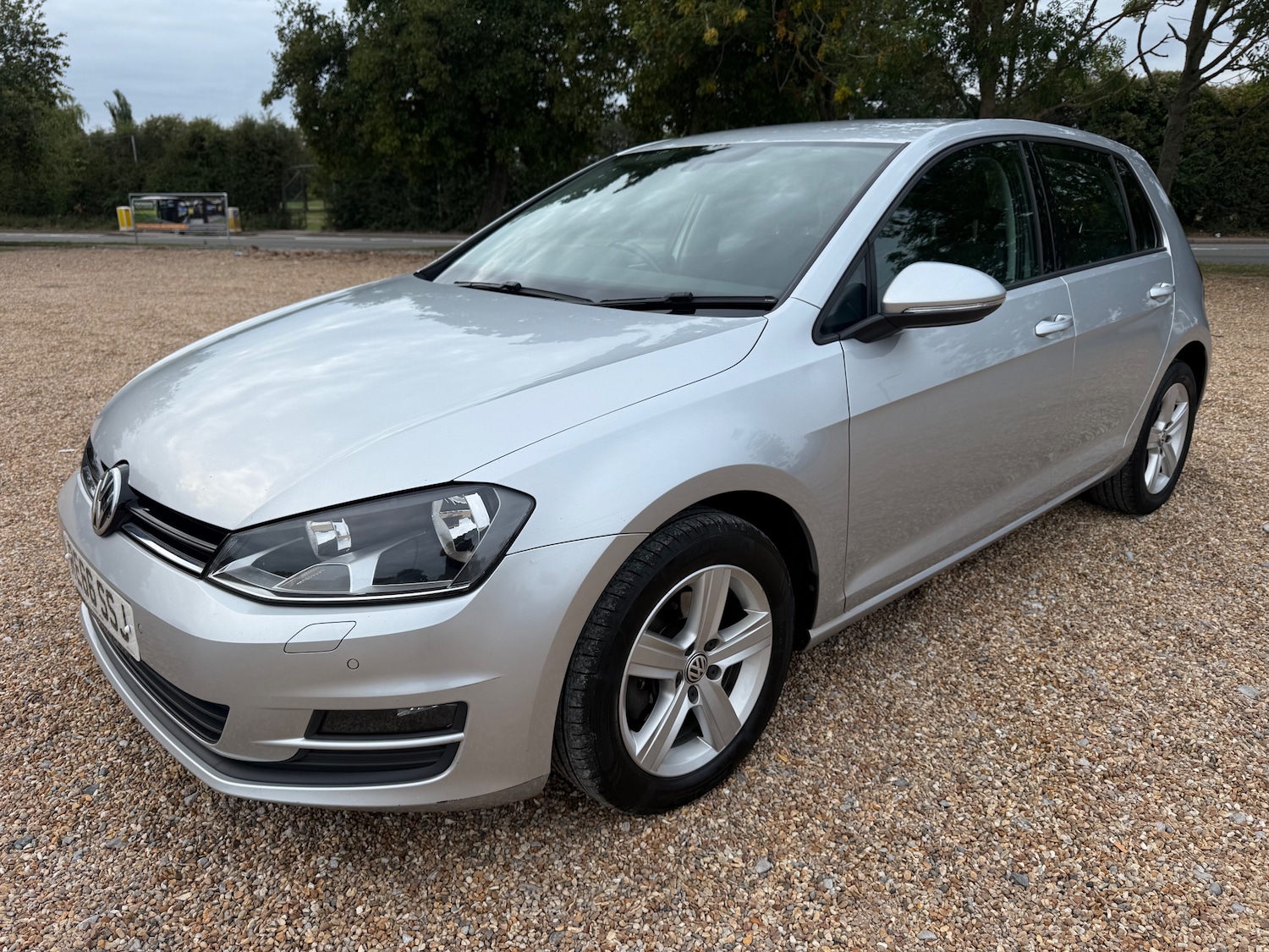 Used Volkswagen Golf 2016 for sale - 77530626: Photo 2