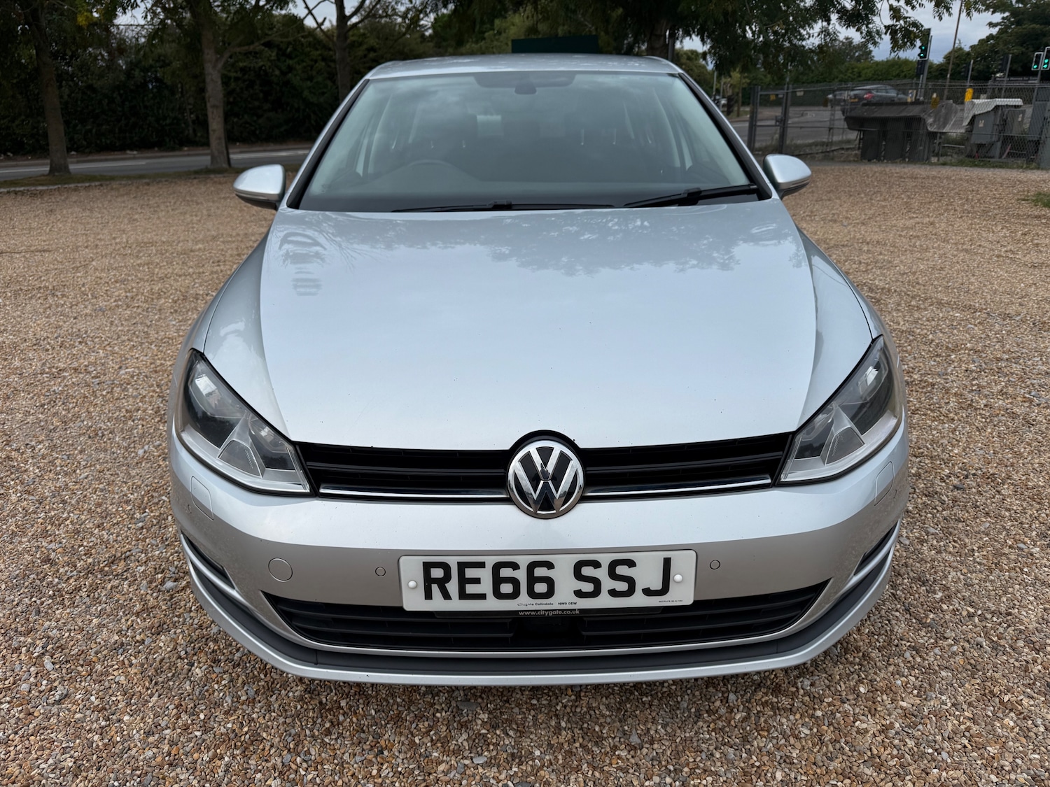 Used Volkswagen Golf 2016 for sale - 77530626: Photo 3