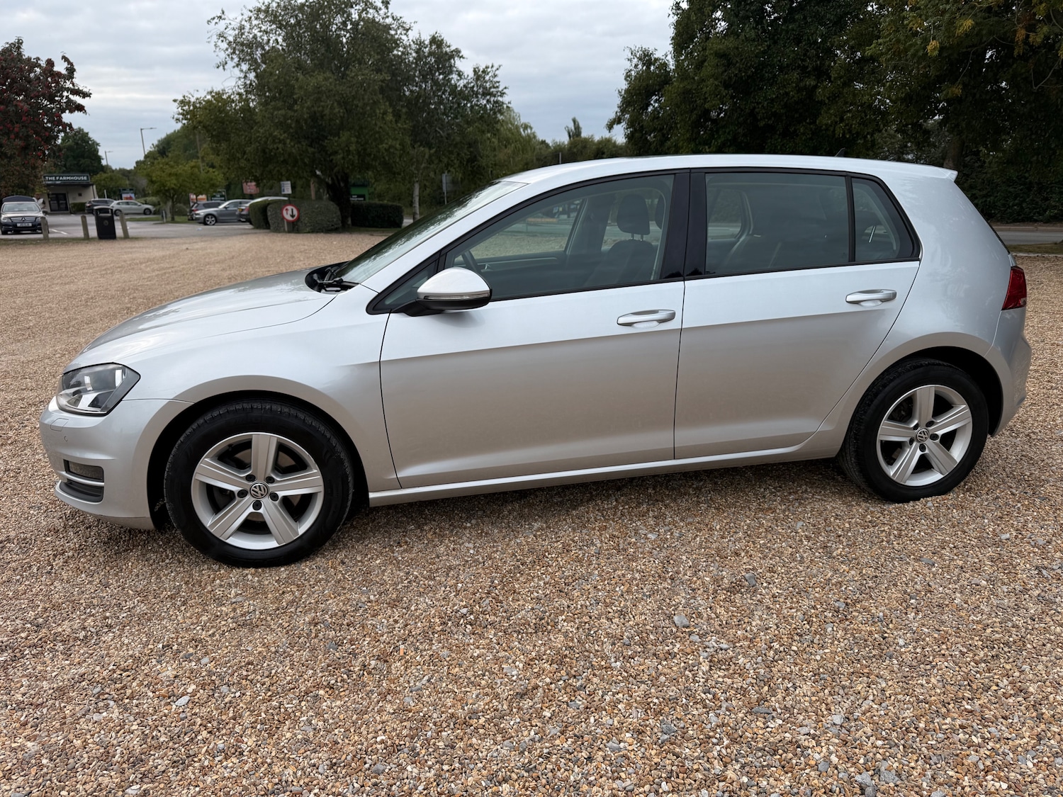 Used Volkswagen Golf 2016 for sale - 77530626: Photo 4