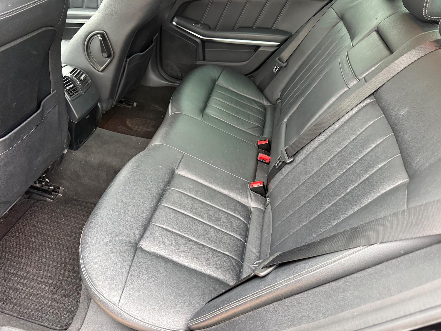 Used Mercedes-Benz E Class 2013 for sale - 76273364: Photo 18