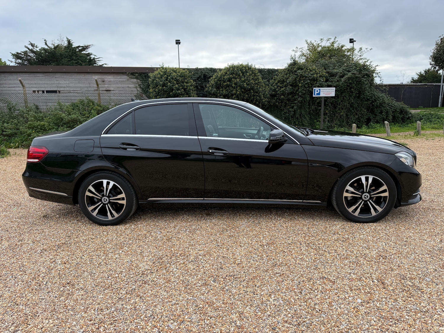 Used Mercedes-Benz E Class 2013 for sale - 76273364: Photo 5